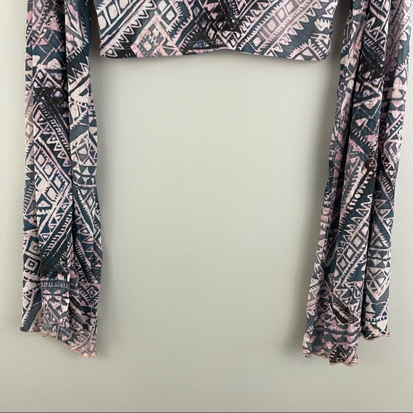 Custom Reworked Bohemian Bell Sleeve Blues Traveler Pin Up Girl Graphic Crop Top - Picture 7 of 7